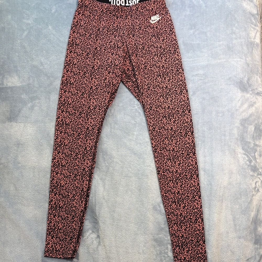 Nike Women's Orange and Black Patterned Full Length Leggings